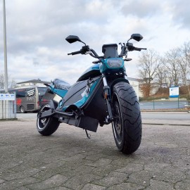 Madat HL 6.0 Pro E Roller E Scooter Elektroroller E Chopper 17/13 Zoll 110 km/h 100Ah Akku 240 km