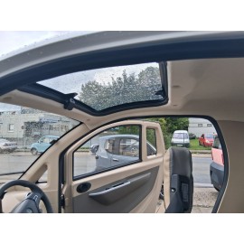 Madat A01 – Elektro-Microauto Weiß mit 80 Ah Lithium-Eisenphosphat-Akku (LiFePO₄), 45 km/h oder 25 km/h