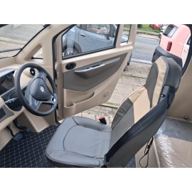 Madat A01 – Elektro-Microauto Weiß mit 80 Ah Lithium-Eisenphosphat-Akku (LiFePO₄), 45 km/h oder 25 km/h