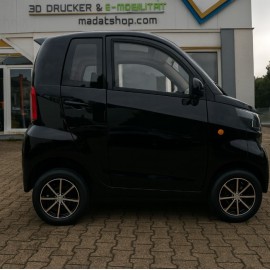 Madat A01 – Elektro-Microauto Schwarz (E-Mopedauto) mit Lithium-Eisenphosphat-Akku (LiFePO₄), 45 km/h oder 25 km/h