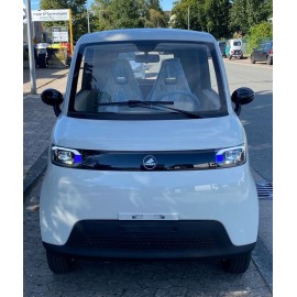 Madat A05 – E-Kabinenroller Weiß mit 100 Ah Lithium-Eisenphosphat-Akku (LiFePO₄), 45 km/h