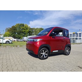 Madat B05 – Rotes Elektro-Microauto mit LiFePO₄-Akku – erhältlich mit 45 km/h oder 25 km/h
