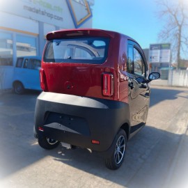 Madat A03 – Elektrischer Dreirad-Kabinenroller in Schwarz Rot, 45 km/h (optional 25 km/h), mit Lithium-Eisenphosphat-Akku (LiFePO₄)